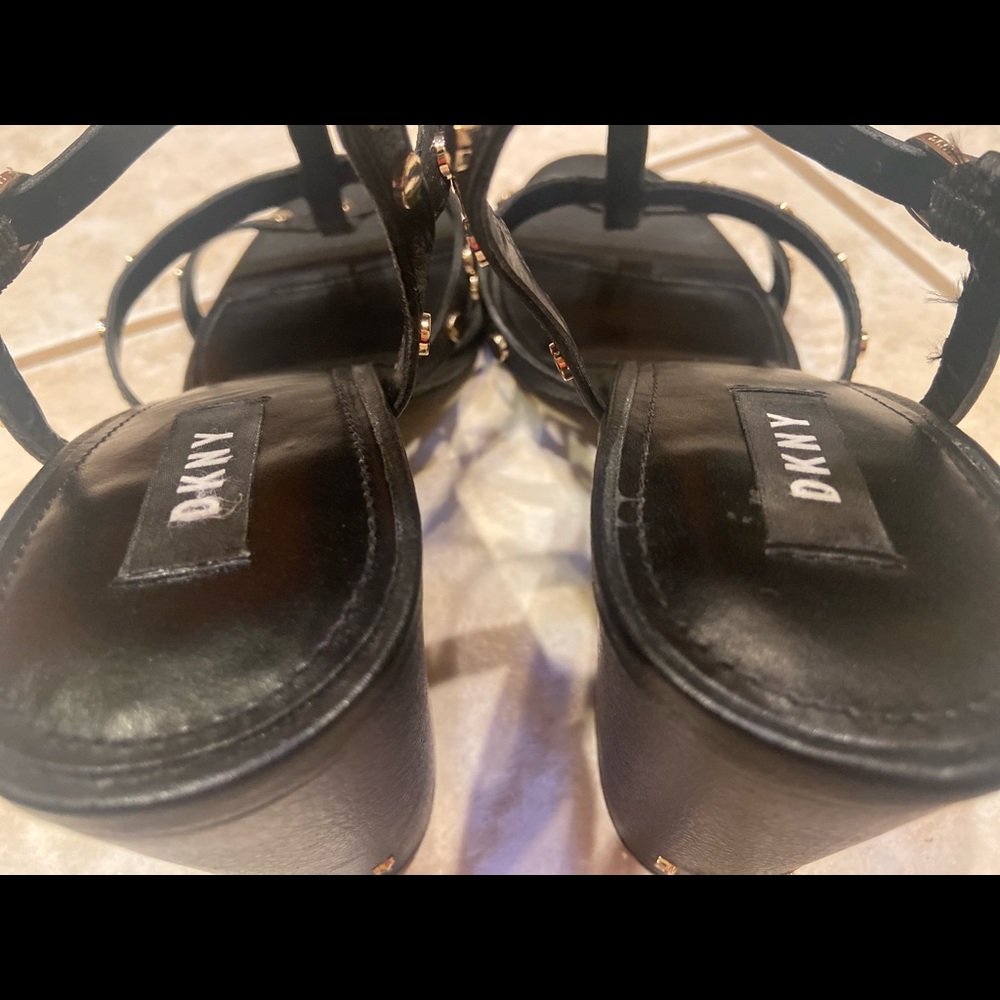 DKNY HANZ T STRAP MULE WITH STUDS - Picture 8 of 13